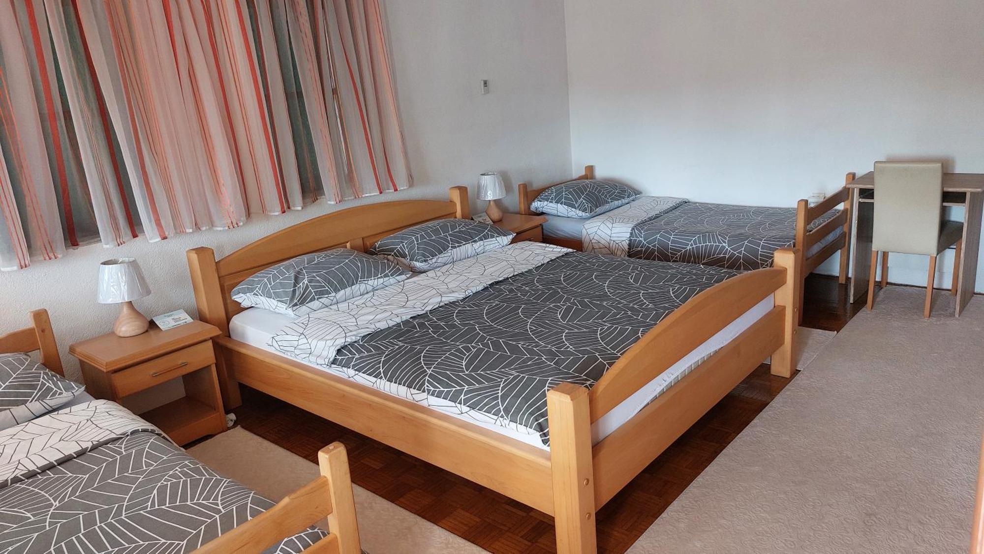 Panorama Travnik Aparthotel Room photo