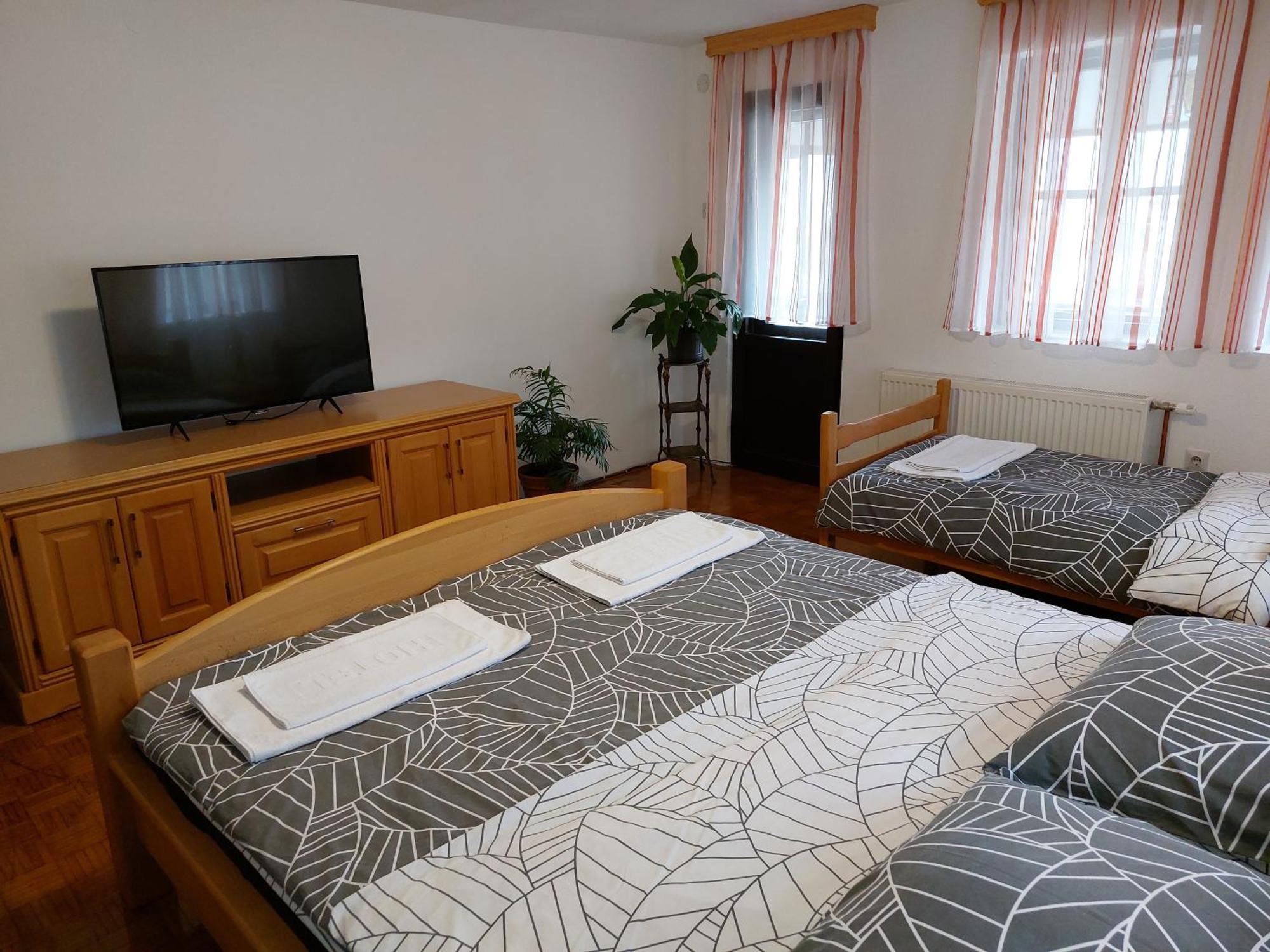 Panorama Travnik Aparthotel Room photo